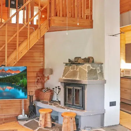 Hyryn Herra Moekki By Interhome